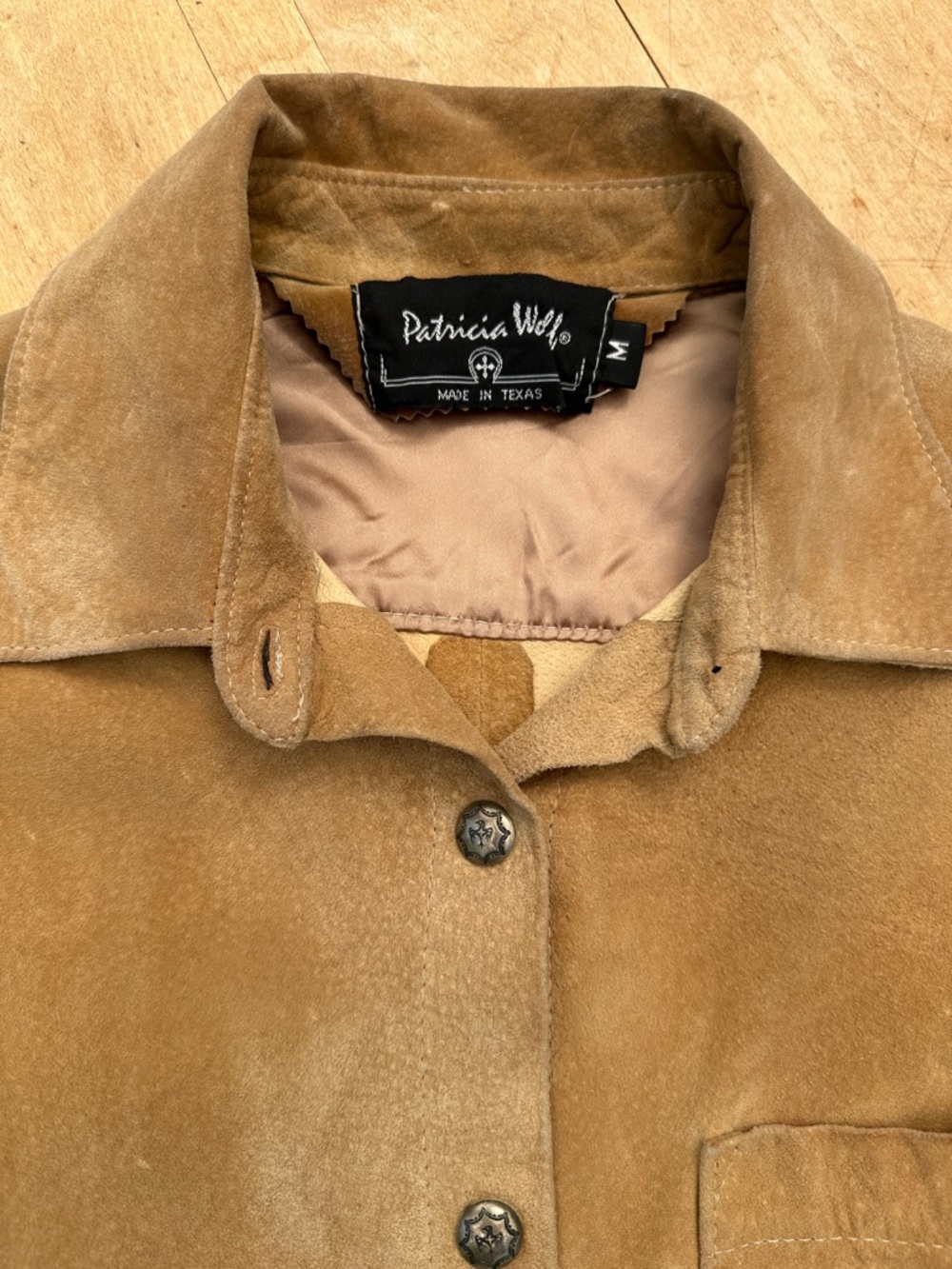 Vintage Patricia Wolf Suede Shirt - Picture 3 of 10